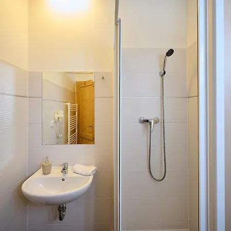 665 By Interhome *