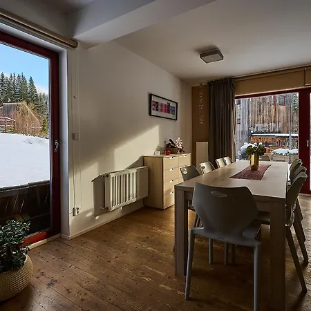 Sunny Mountain Escape & Pets By Interhome *